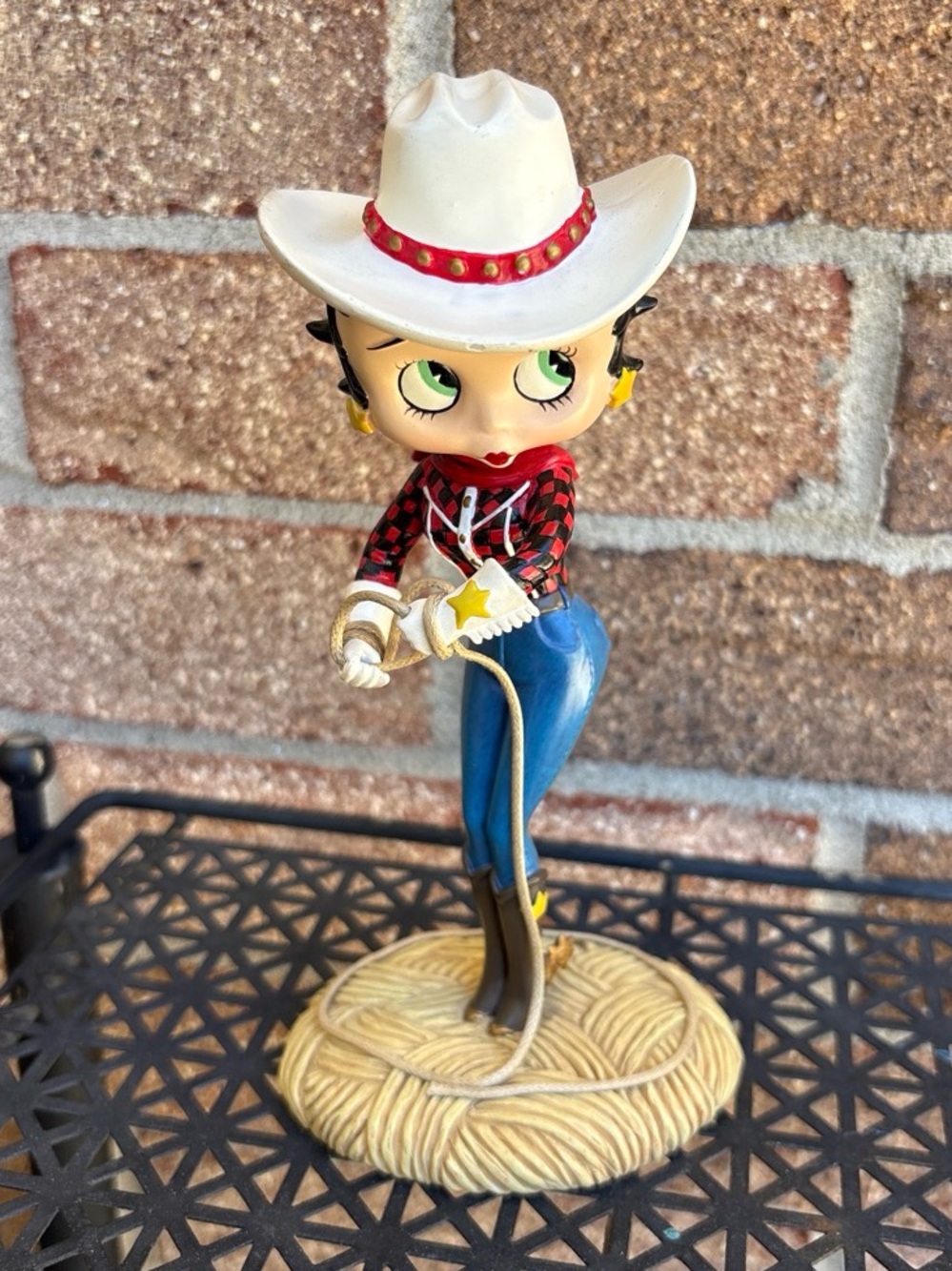 Vintage 1999 Danbury Mint Betty Boop
Cowgirl Figurine Lasso Hay Base No Box